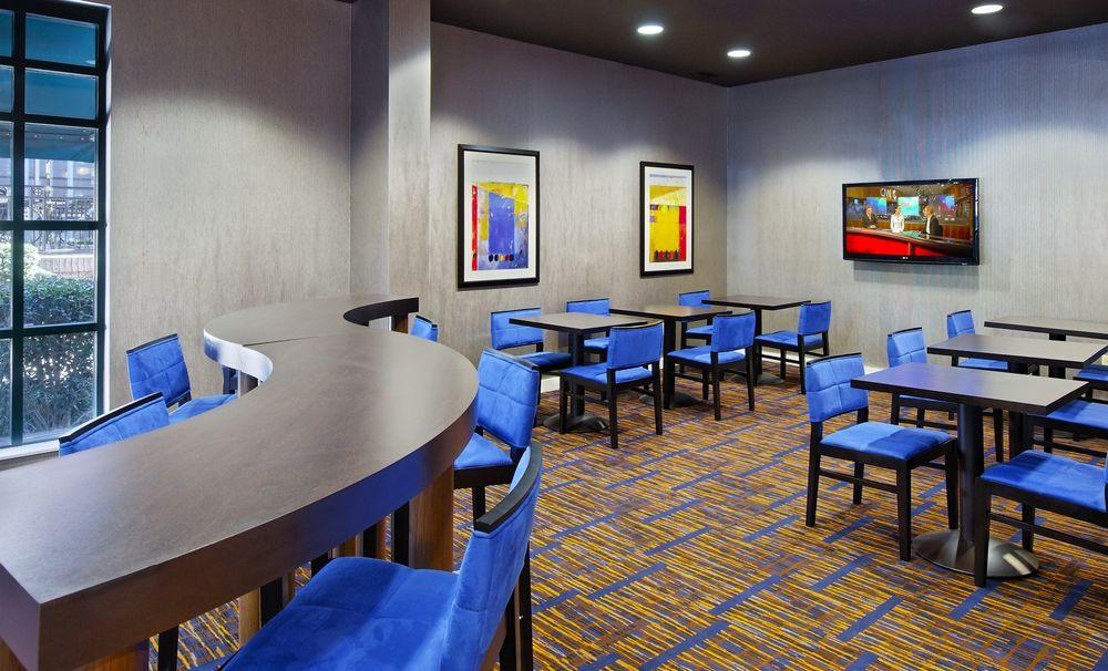 Courtyard By Marriott Chattanooga Downtown Ngoại thất bức ảnh