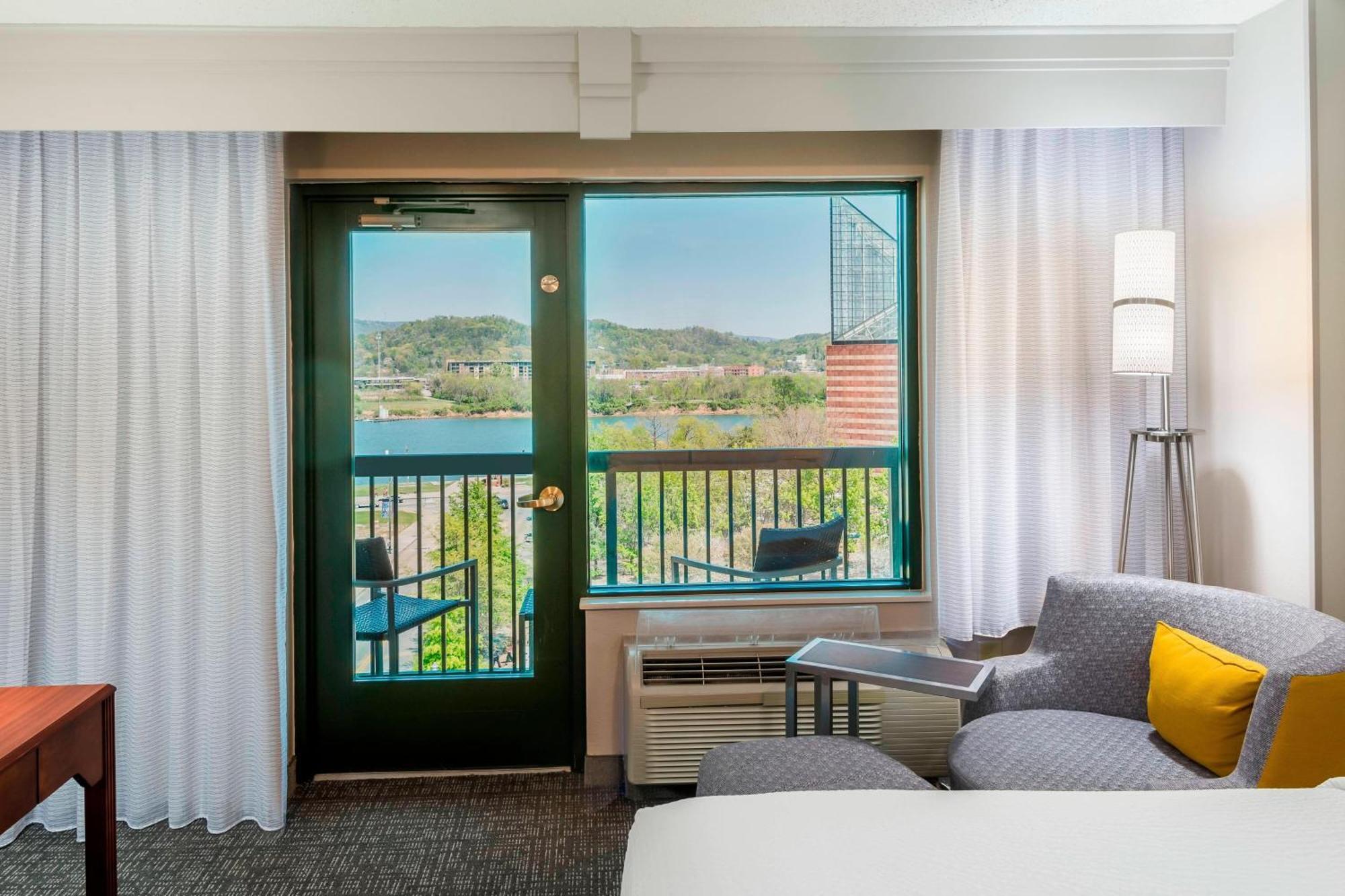 Courtyard By Marriott Chattanooga Downtown Ngoại thất bức ảnh