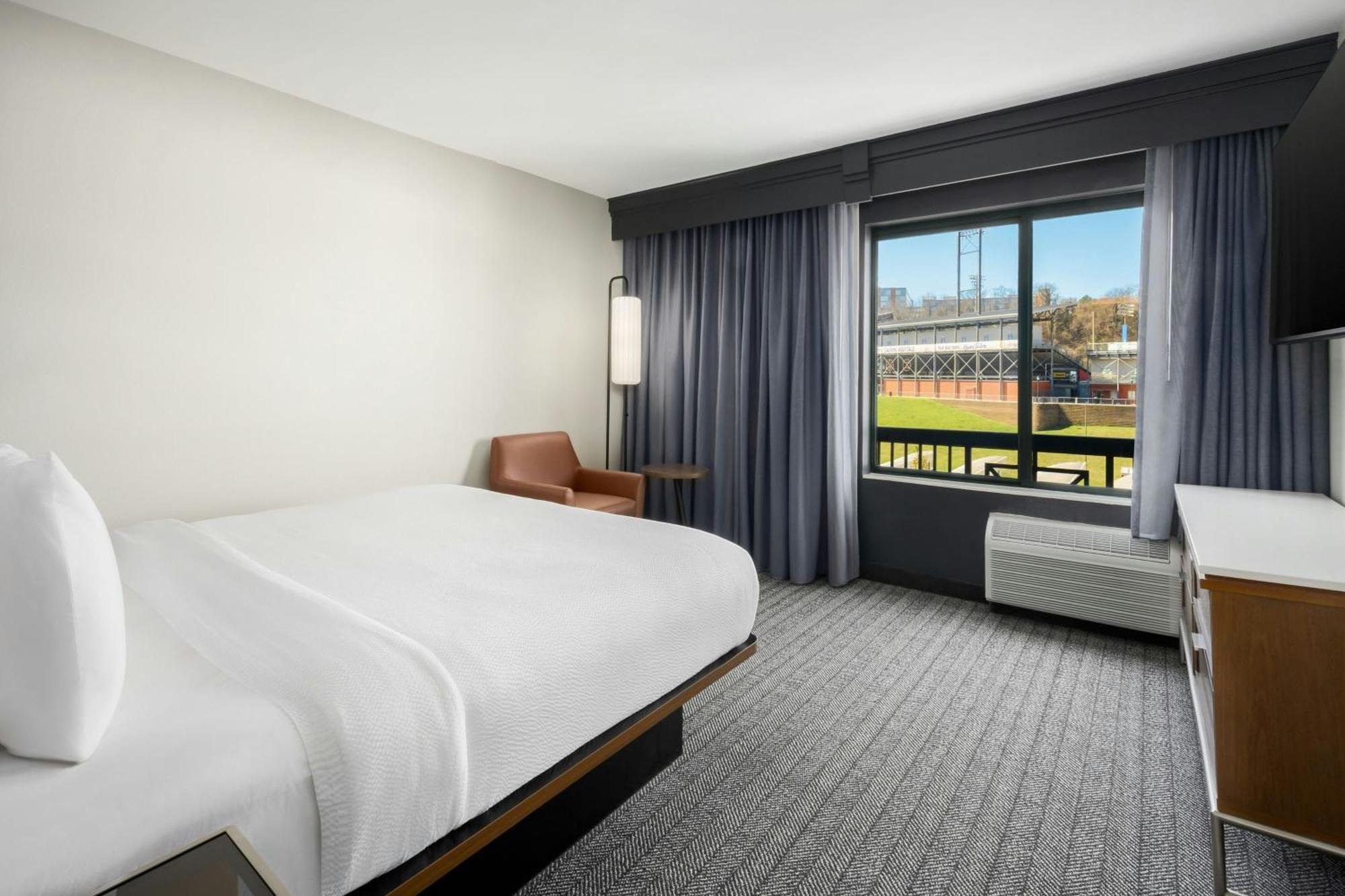 Courtyard By Marriott Chattanooga Downtown Ngoại thất bức ảnh