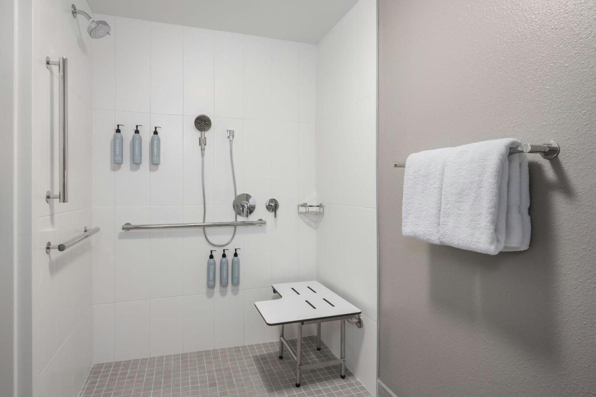 Courtyard By Marriott Chattanooga Downtown Ngoại thất bức ảnh