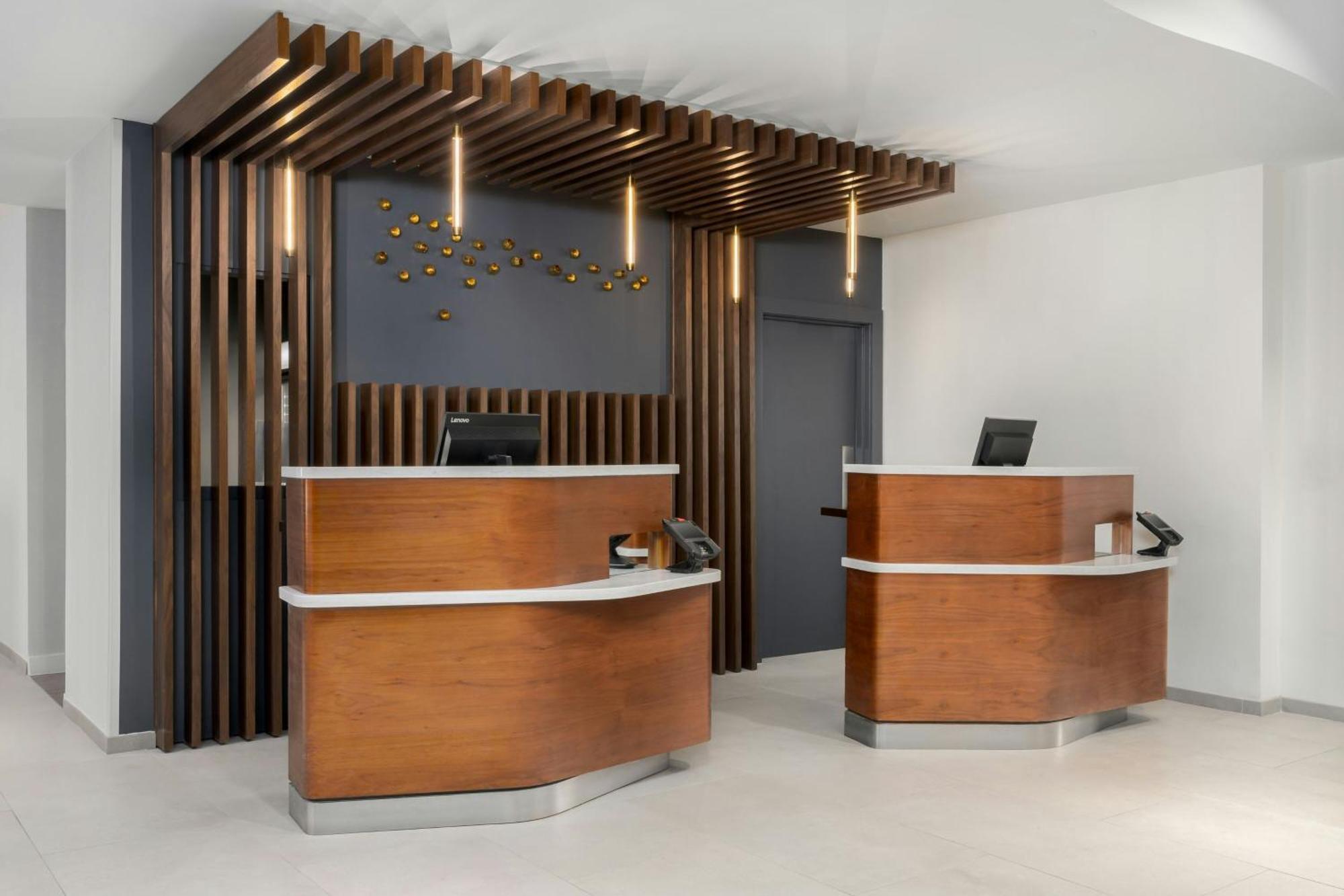 Courtyard By Marriott Chattanooga Downtown Ngoại thất bức ảnh